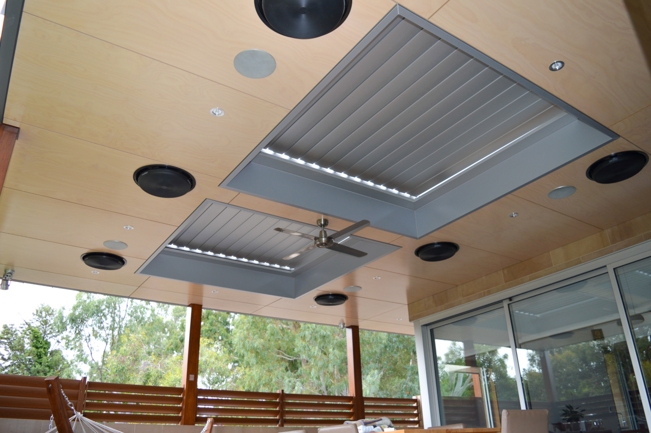 Norwood / Opening Roof